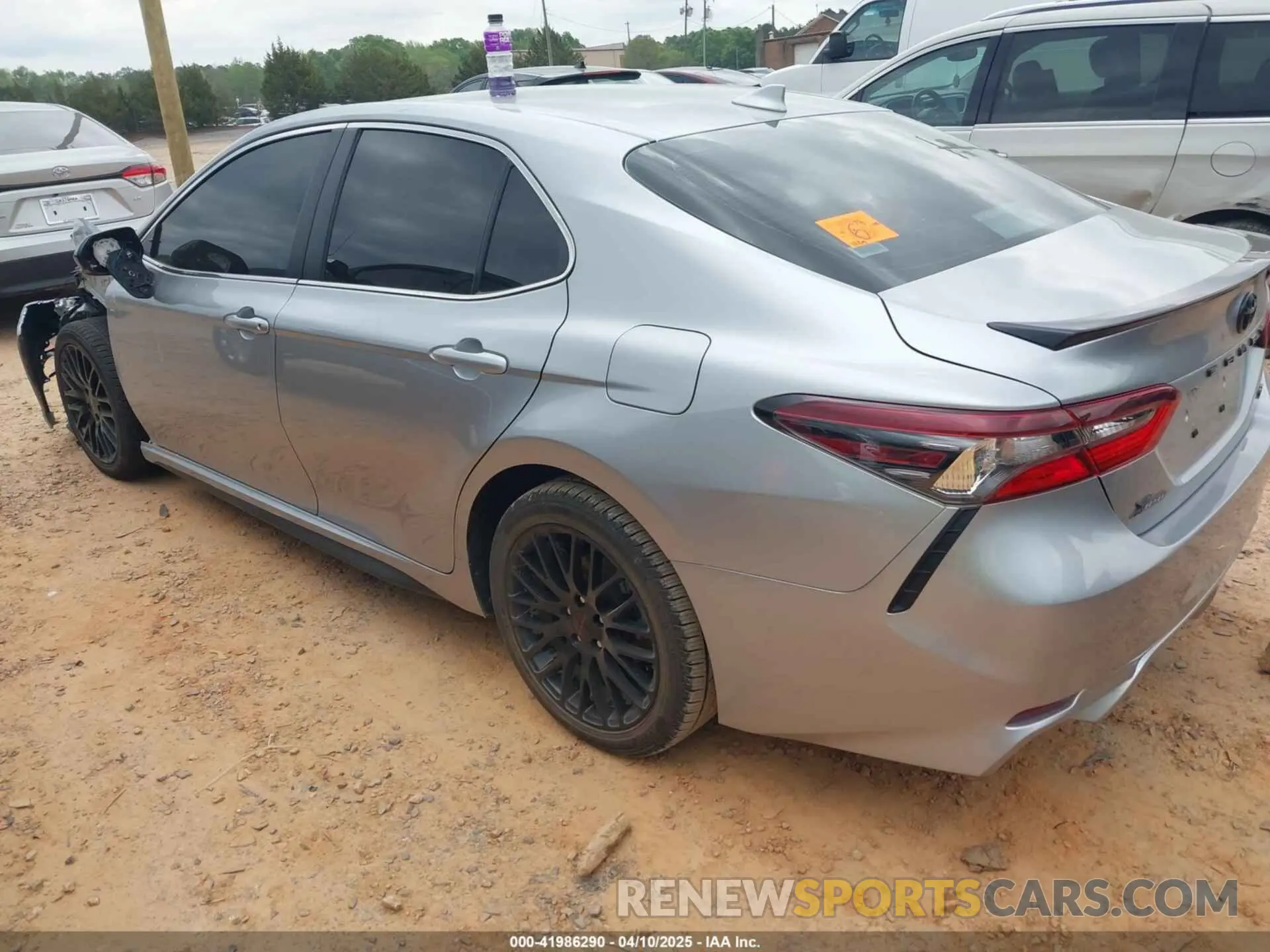 3 fotografías del automóvil dañado 4T1T11AK1PU736752 TOYOTA CAMRY 2023