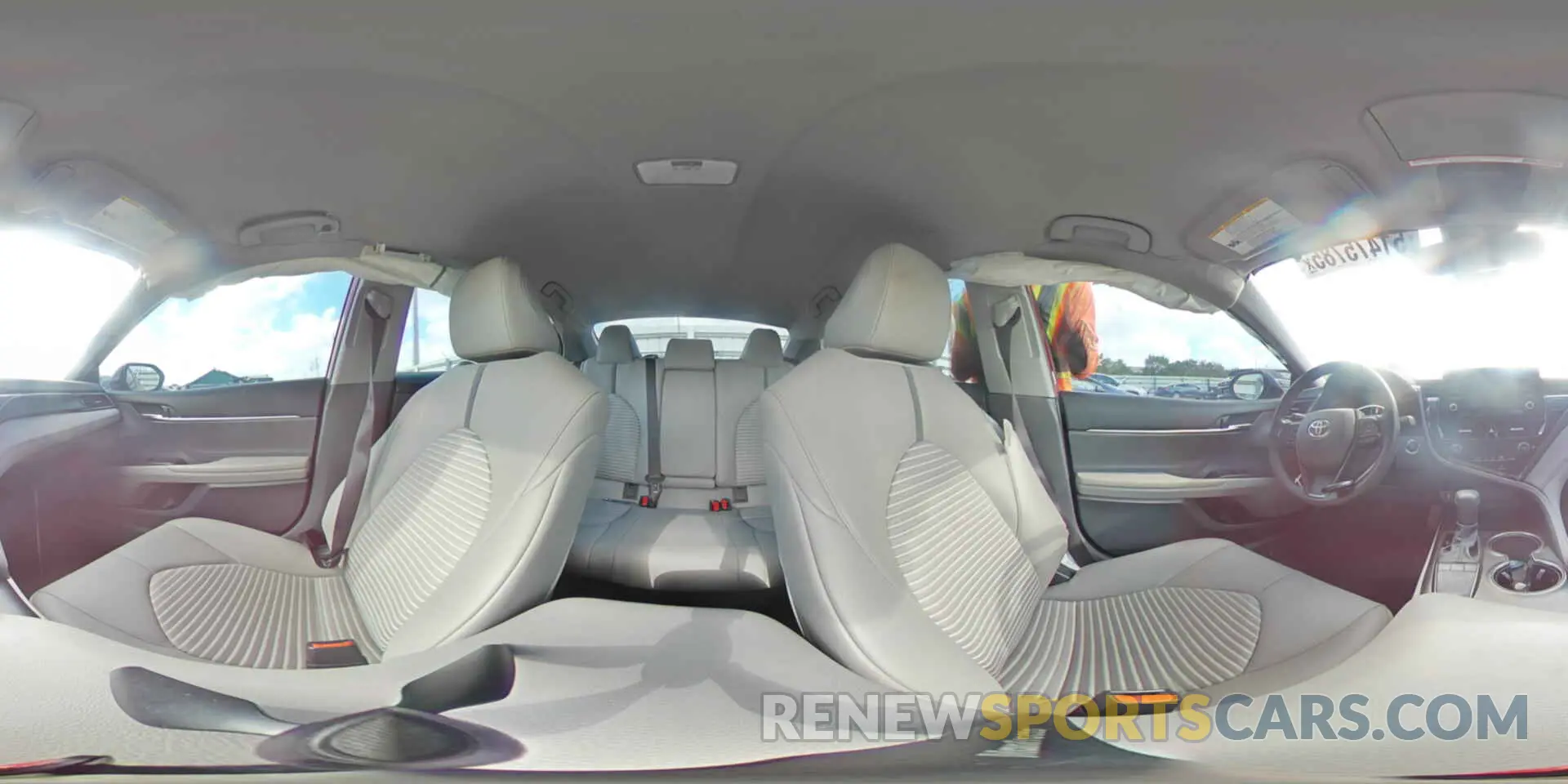 13 fotografías del automóvil dañado 4T1T11AK2PU127539 TOYOTA CAMRY 2023