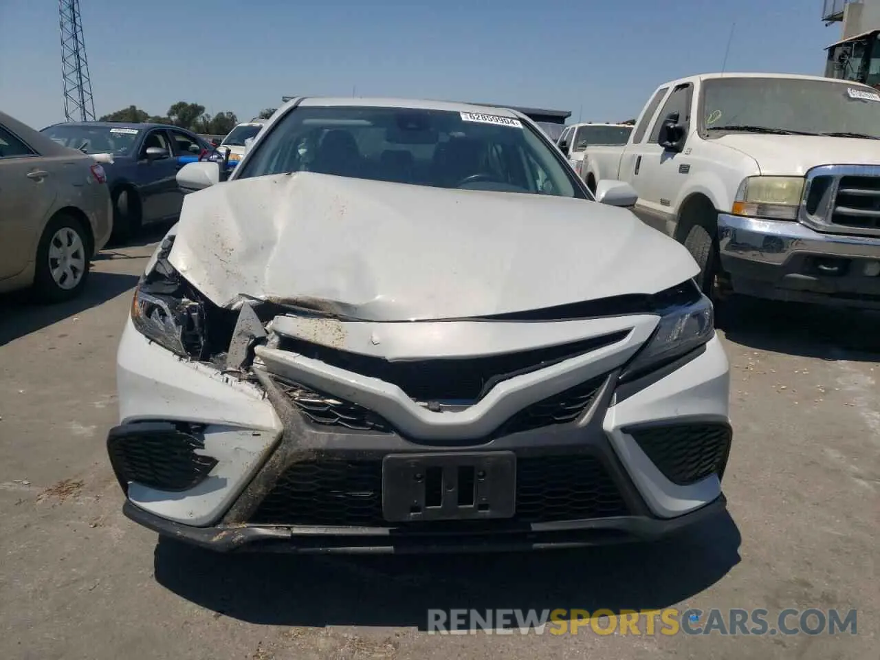 5 fotografías del automóvil dañado 4T1T11AK3PU104903 TOYOTA CAMRY 2023