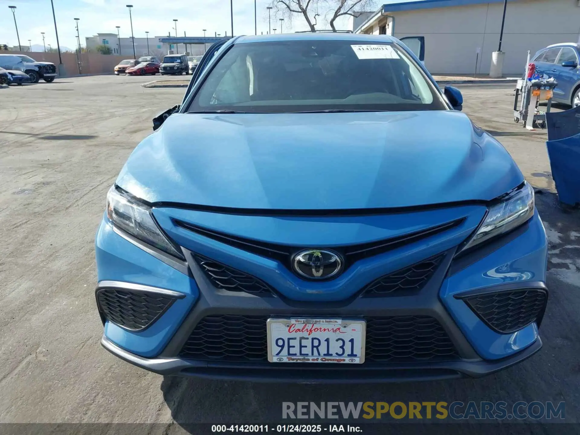 13 fotografías del automóvil dañado 4T1T11AK3PU122995 TOYOTA CAMRY 2023