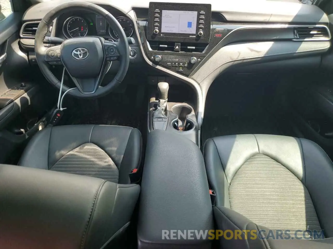 8 fotografías del automóvil dañado 4T1T11AK3PU727731 TOYOTA CAMRY 2023