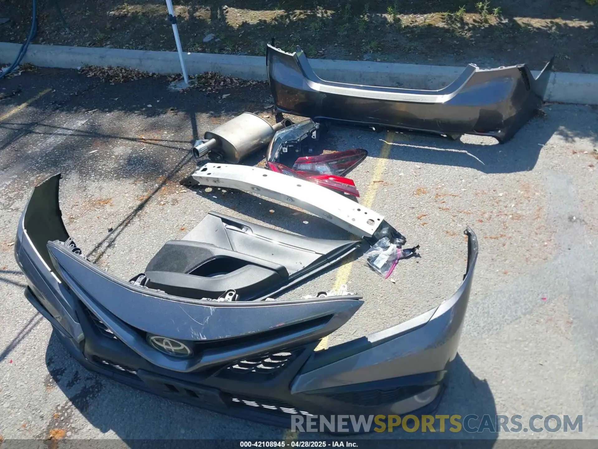 12 fotografías del automóvil dañado 4T1T11AK3PU803786 TOYOTA CAMRY 2023