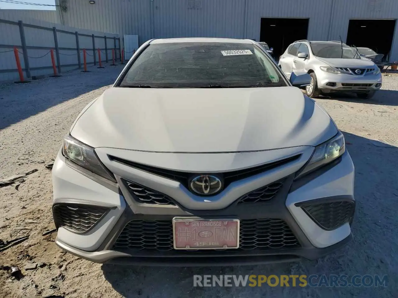 5 fotografías del automóvil dañado 4T1T11AK4PU115702 TOYOTA CAMRY 2023