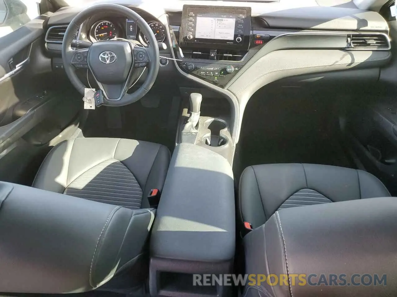 8 fotografías del automóvil dañado 4T1T11AK4PU115702 TOYOTA CAMRY 2023