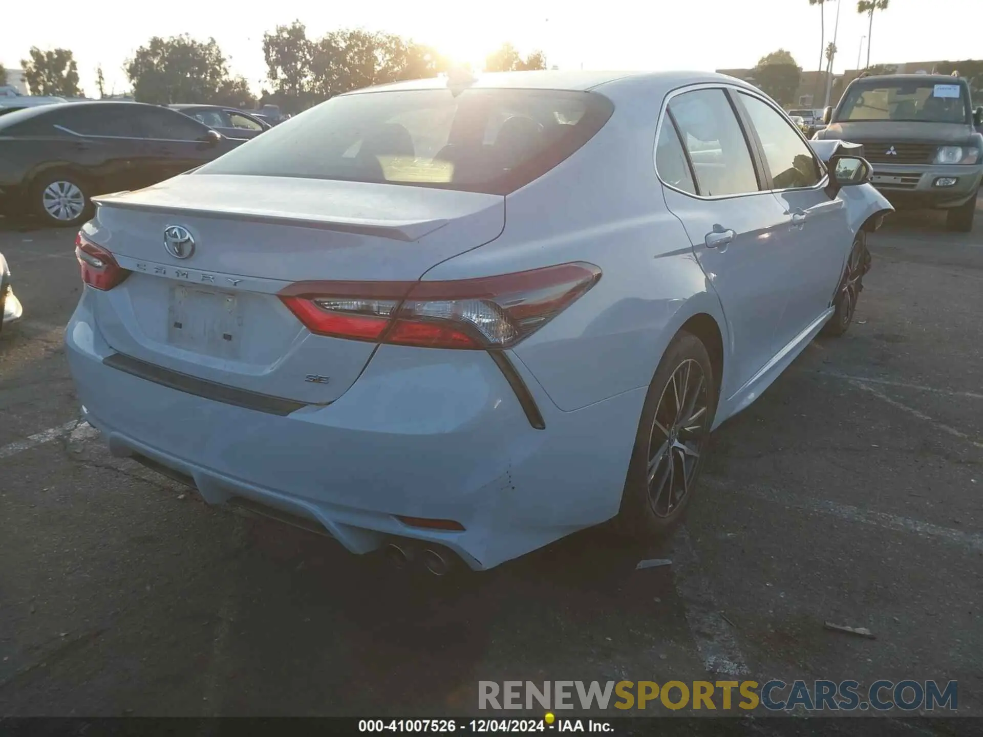 4 fotografías del automóvil dañado 4T1T11AK4PU116252 TOYOTA CAMRY 2023