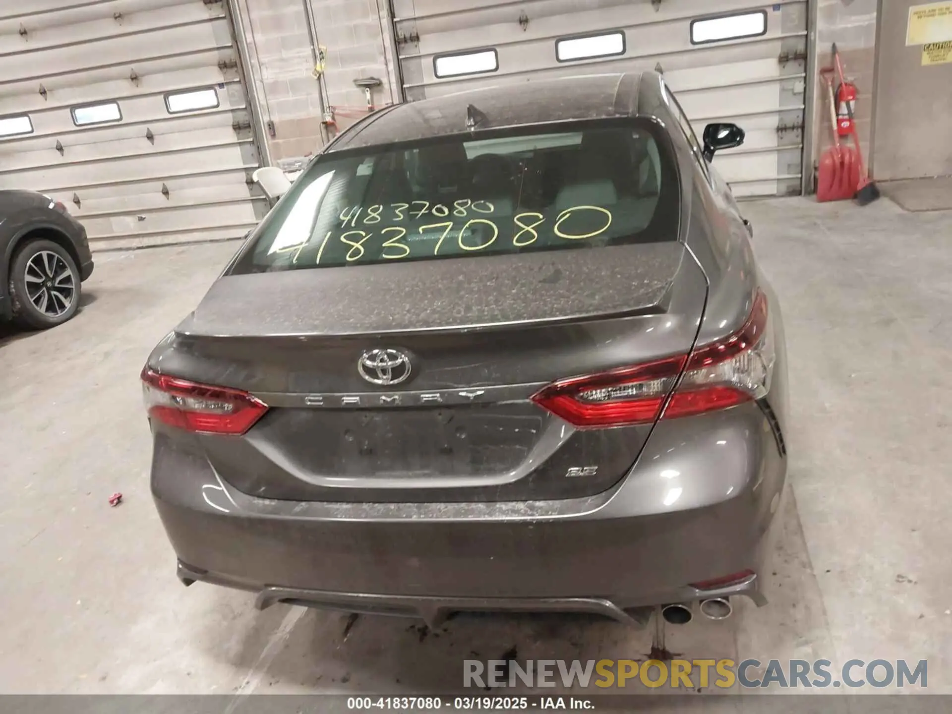 16 fotografías del automóvil dañado 4T1T11AK4PU796718 TOYOTA CAMRY 2023