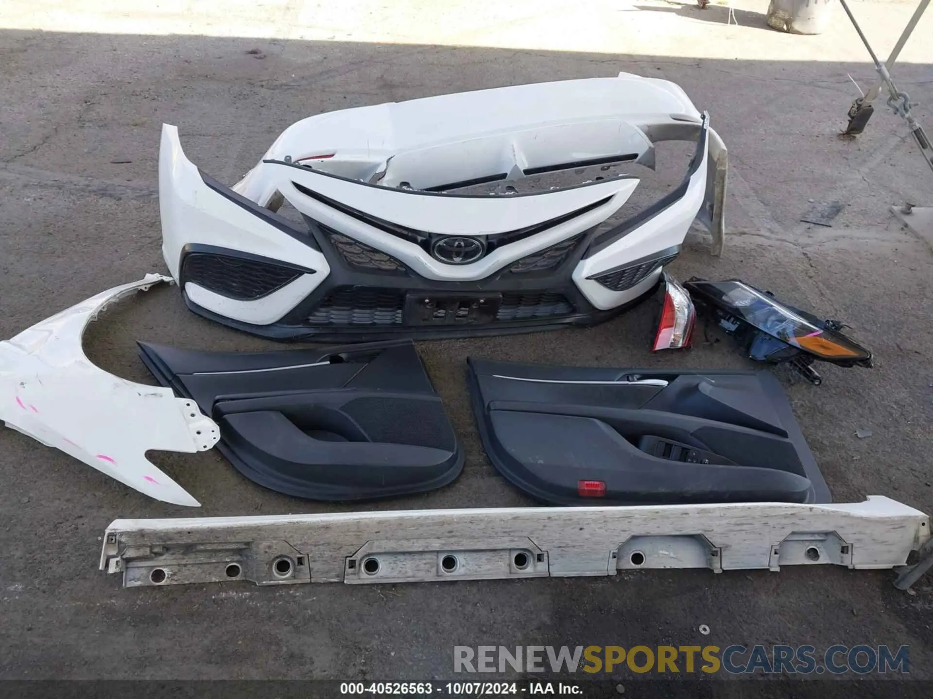 12 fotografías del automóvil dañado 4T1T11AK5PU817592 TOYOTA CAMRY 2023