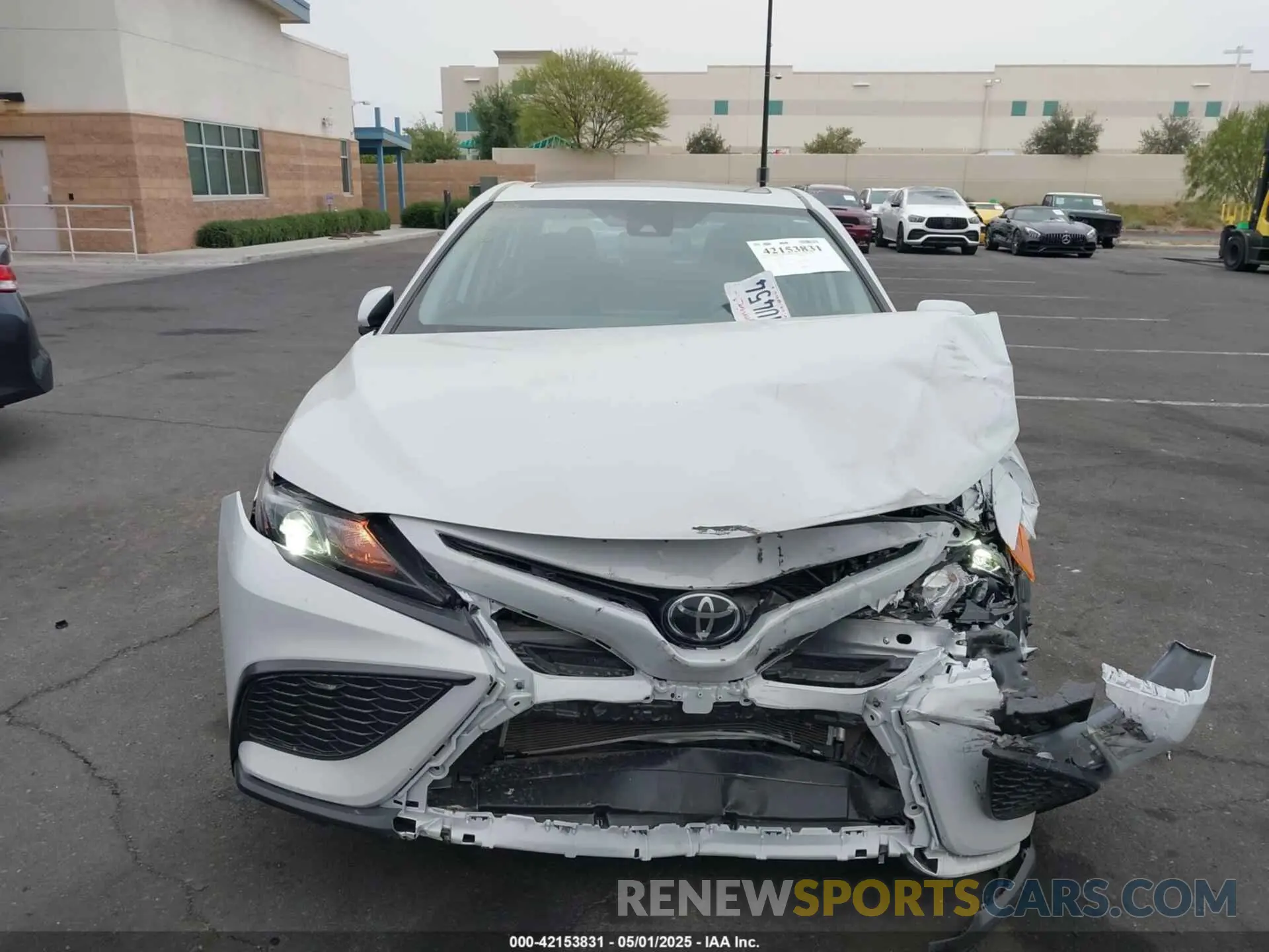12 fotografías del automóvil dañado 4T1T11AK6PU091175 TOYOTA CAMRY 2023