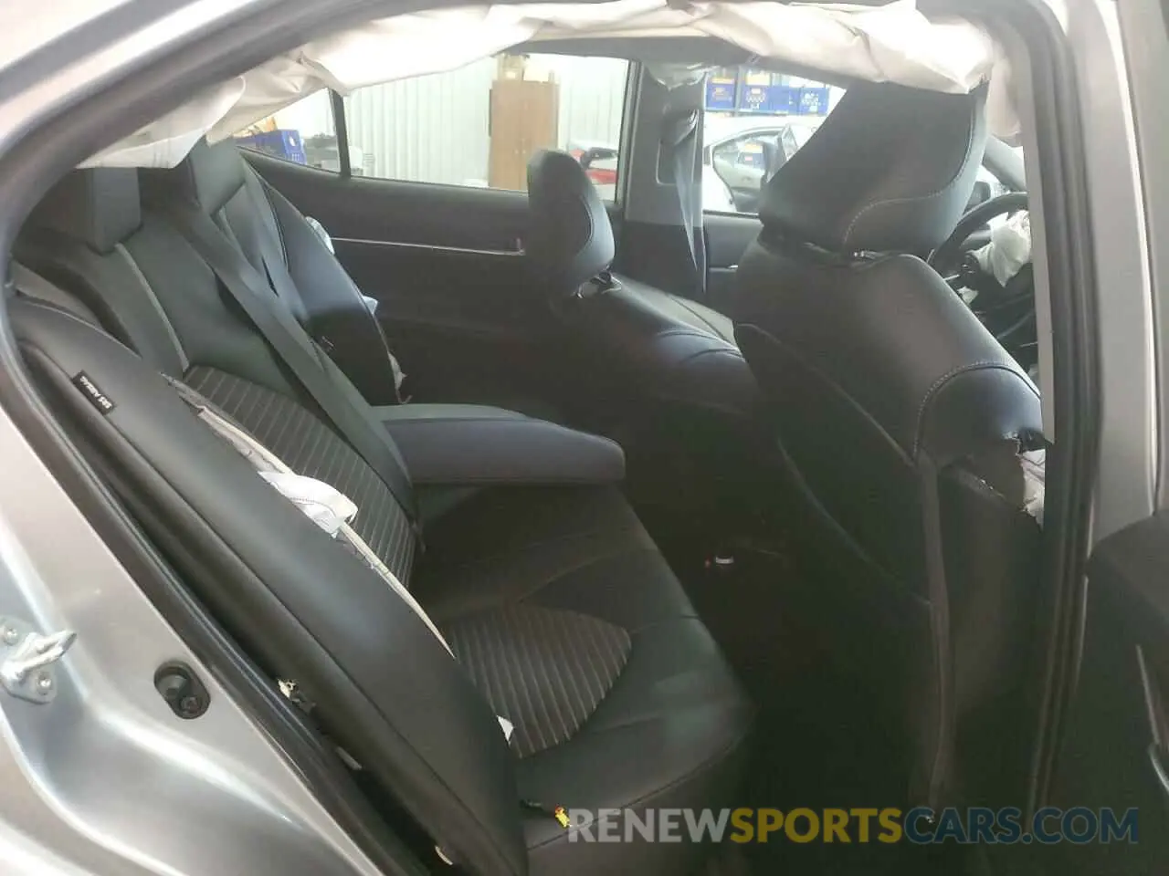 10 fotografías del automóvil dañado 4T1T11AK6PU726590 TOYOTA CAMRY 2023