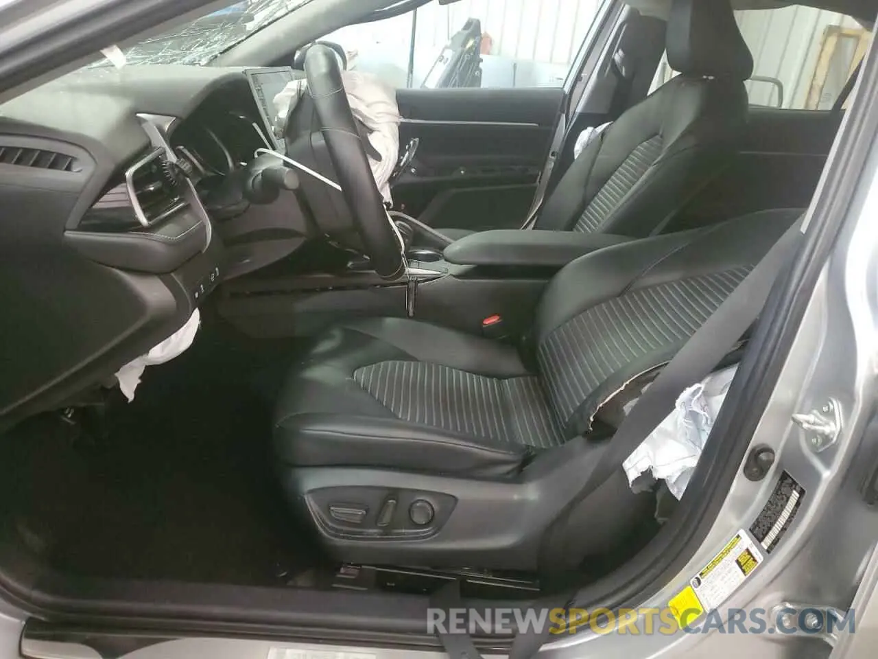 7 fotografías del automóvil dañado 4T1T11AK6PU726590 TOYOTA CAMRY 2023