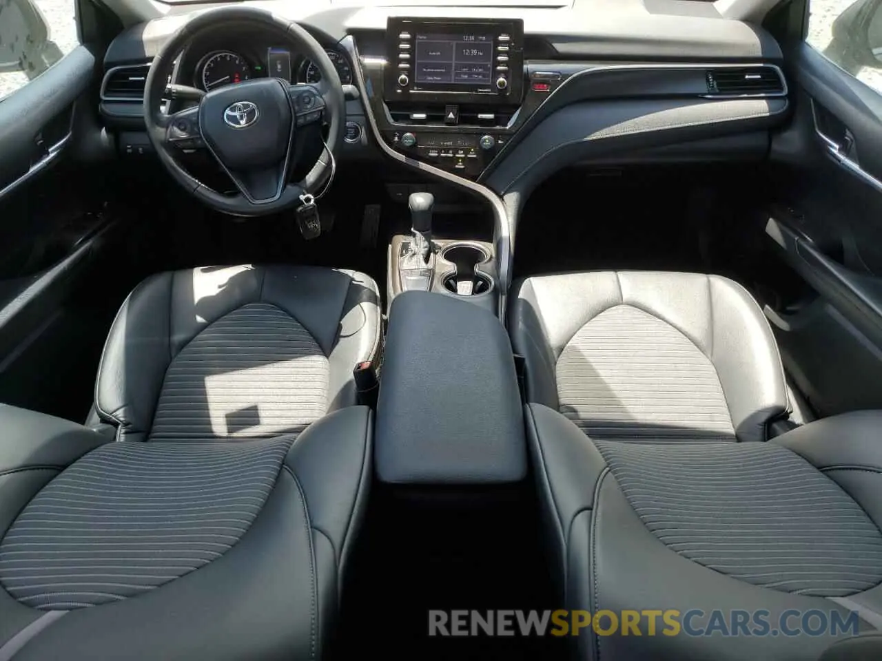 8 fotografías del automóvil dañado 4T1T11AK6PU783999 TOYOTA CAMRY 2023