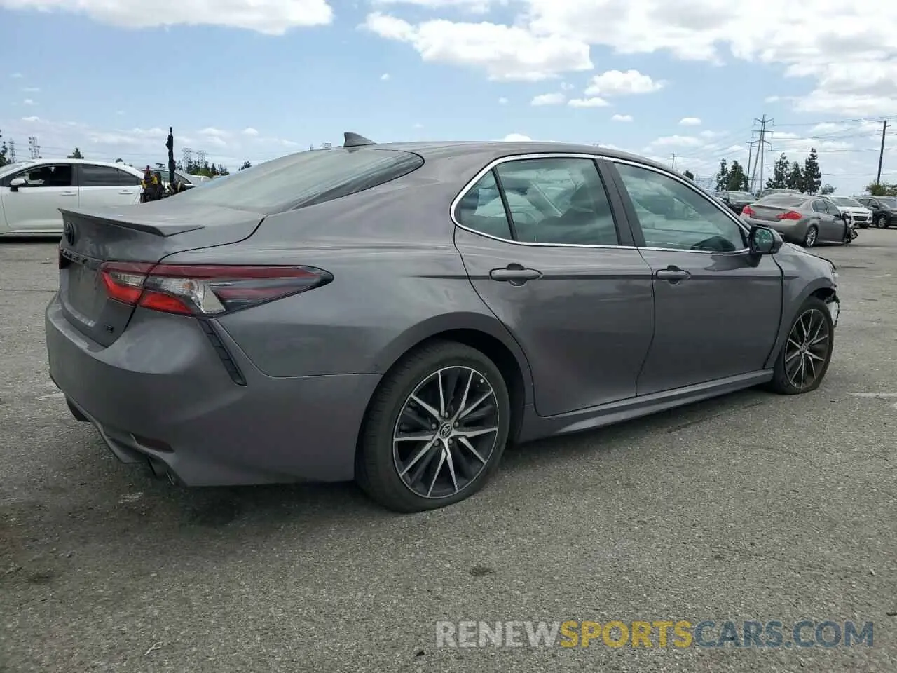 3 fotografías del automóvil dañado 4T1T11AK7PU788676 TOYOTA CAMRY 2023