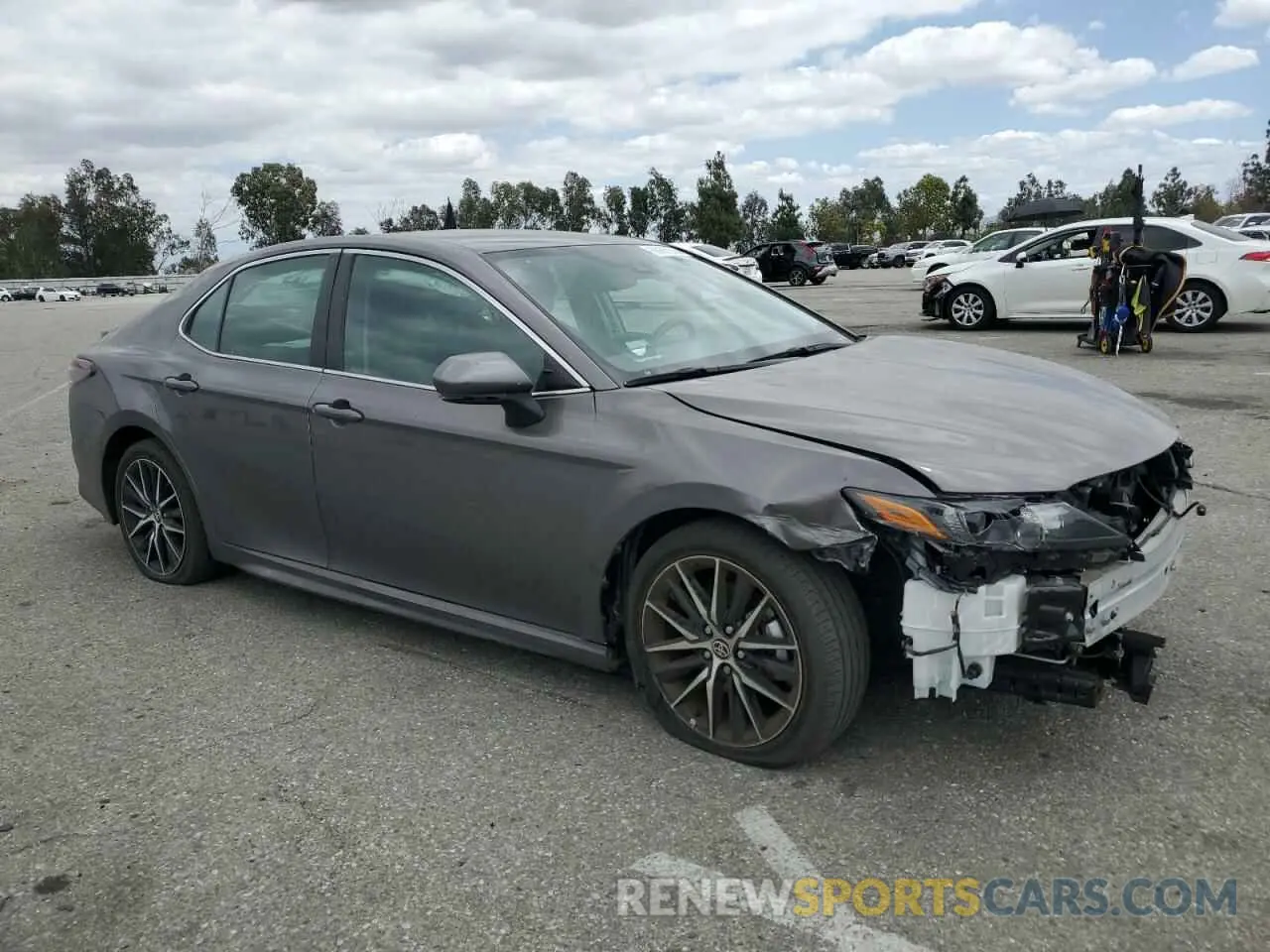 4 fotografías del automóvil dañado 4T1T11AK7PU788676 TOYOTA CAMRY 2023
