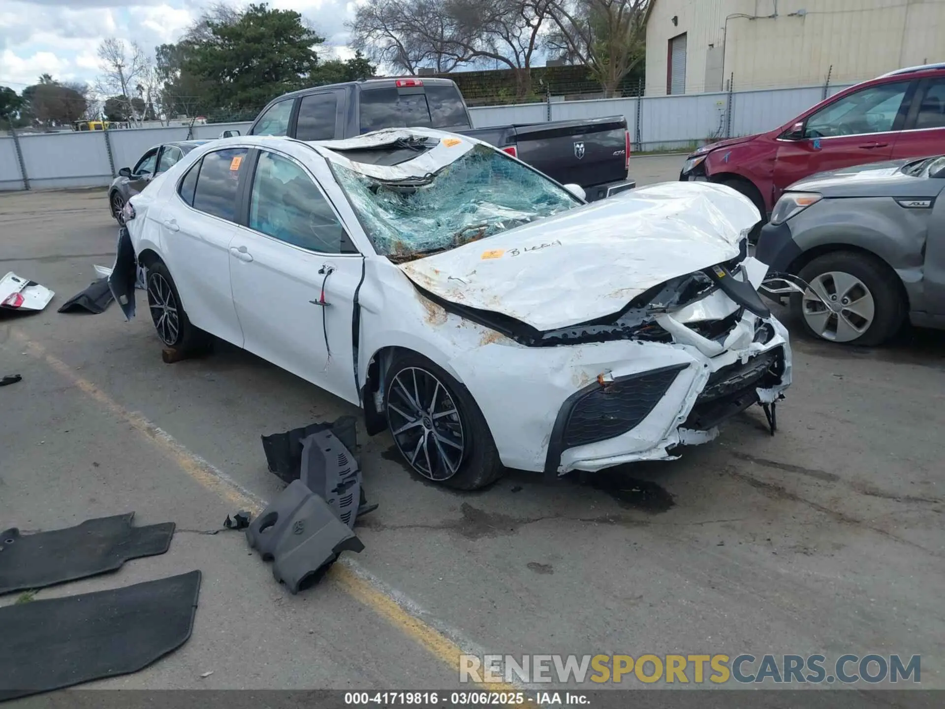 1 fotografías del automóvil dañado 4T1T11AK7PU818257 TOYOTA CAMRY 2023