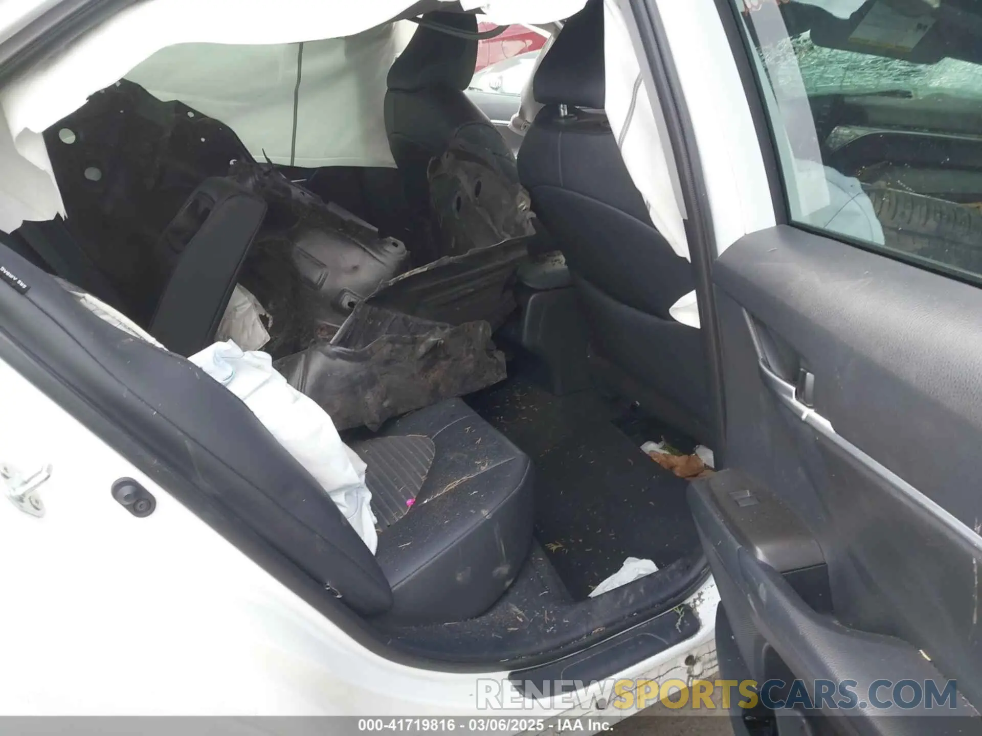 8 fotografías del automóvil dañado 4T1T11AK7PU818257 TOYOTA CAMRY 2023