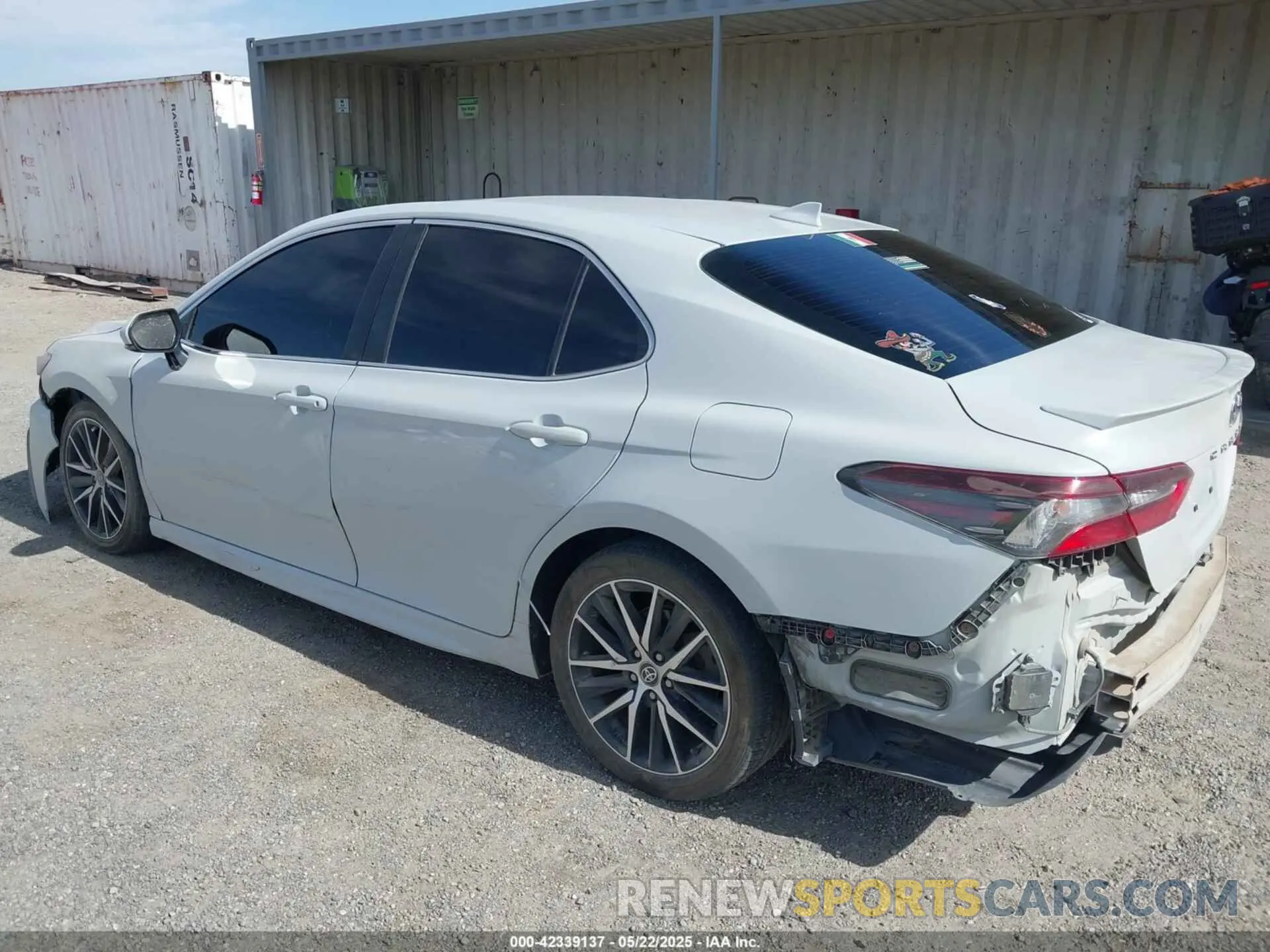 3 fotografías del automóvil dañado 4T1T11AK8PU103603 TOYOTA CAMRY 2023