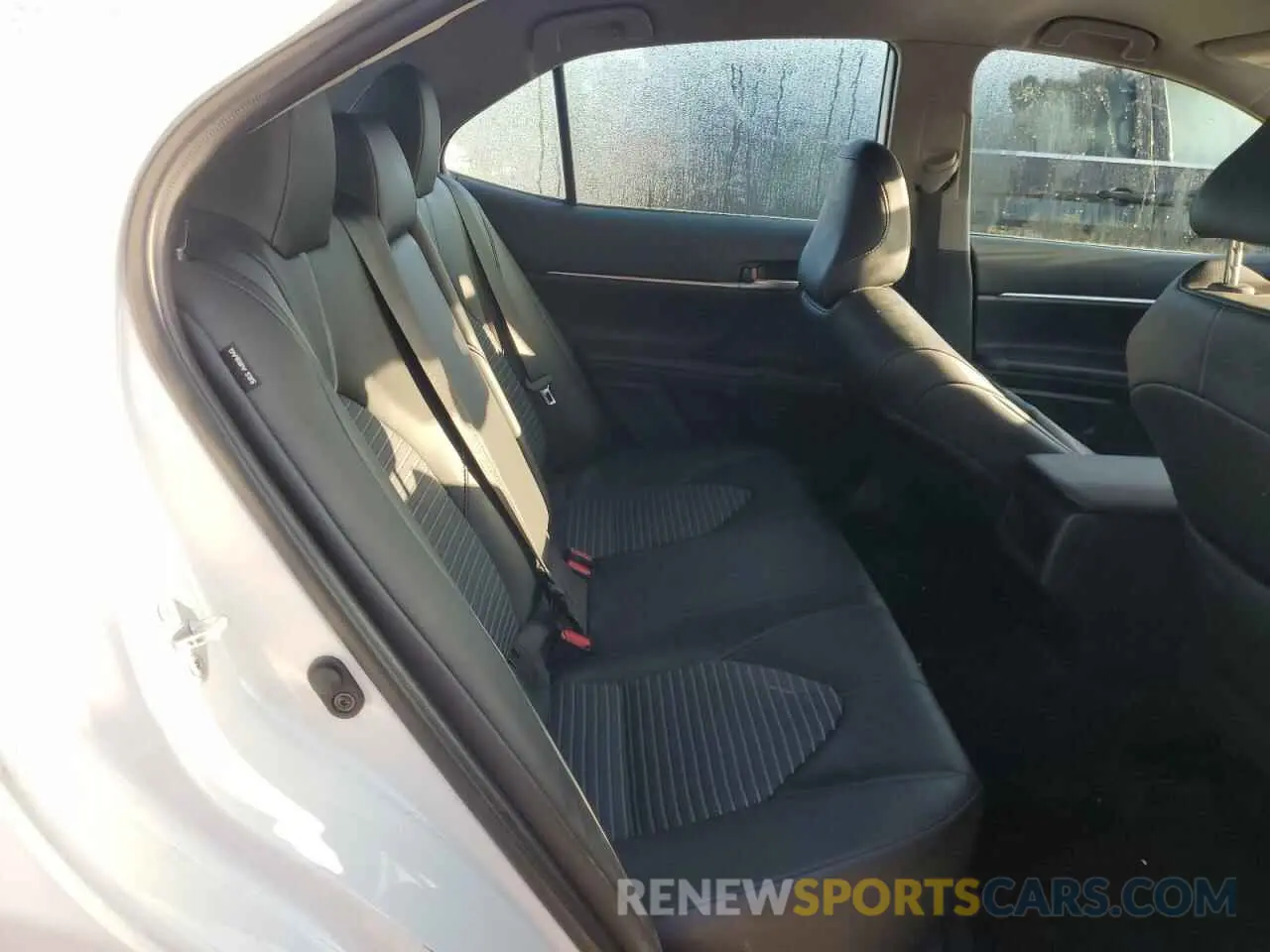 10 fotografías del automóvil dañado 4T1T11AK8PU164806 TOYOTA CAMRY 2023