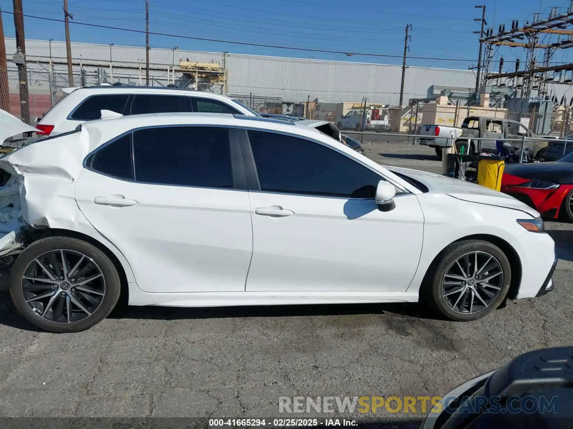 14 fotografías del automóvil dañado 4T1T11AK8PU833348 TOYOTA CAMRY 2023