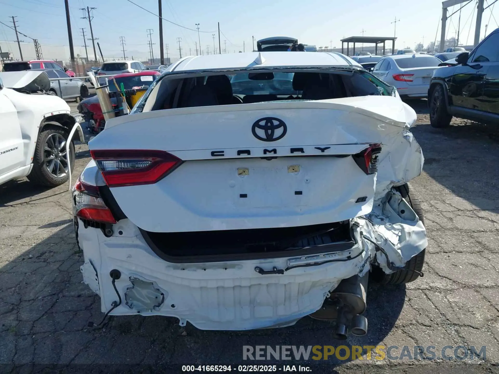 17 fotografías del automóvil dañado 4T1T11AK8PU833348 TOYOTA CAMRY 2023