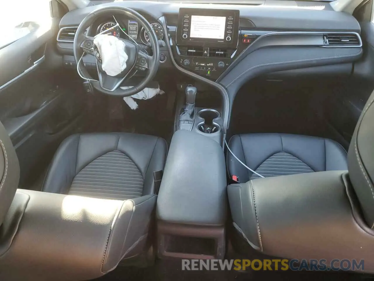 8 fotografías del automóvil dañado 4T1T11AK9PU180786 TOYOTA CAMRY 2023