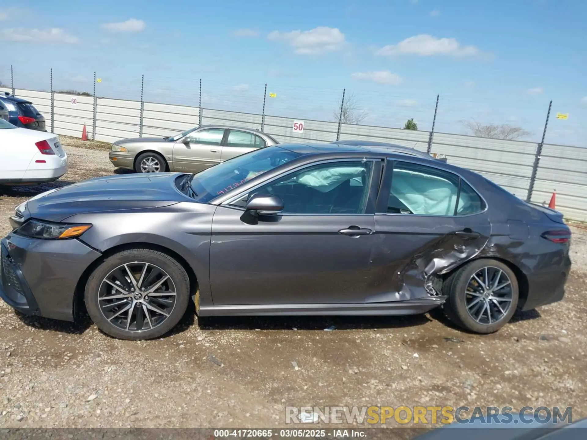 14 fotografías del automóvil dañado 4T1T11AK9PU790123 TOYOTA CAMRY 2023