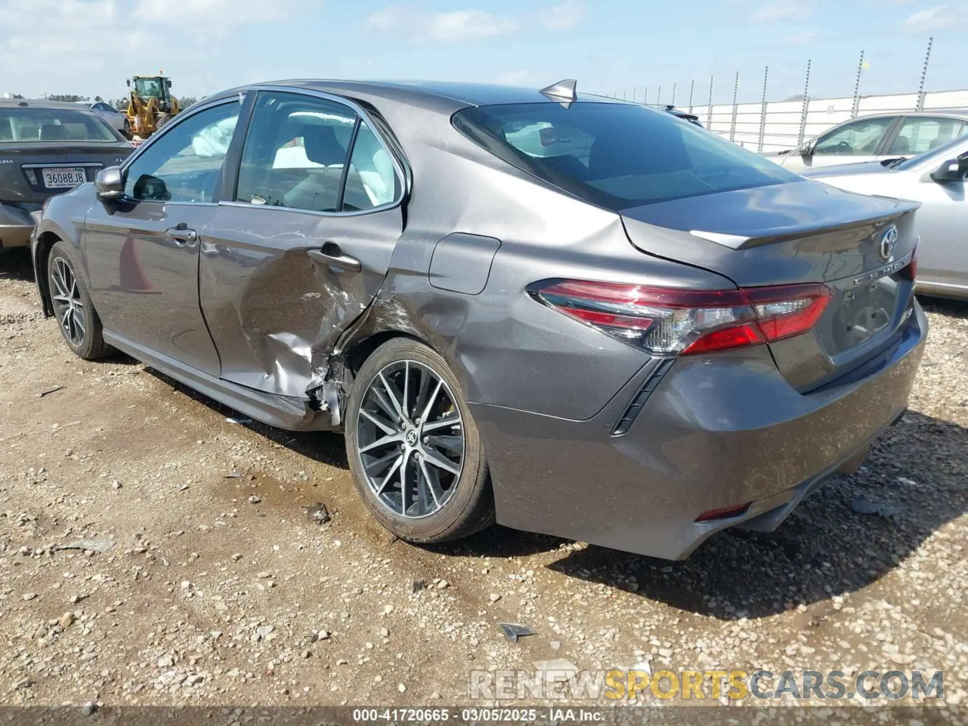 3 fotografías del automóvil dañado 4T1T11AK9PU790123 TOYOTA CAMRY 2023