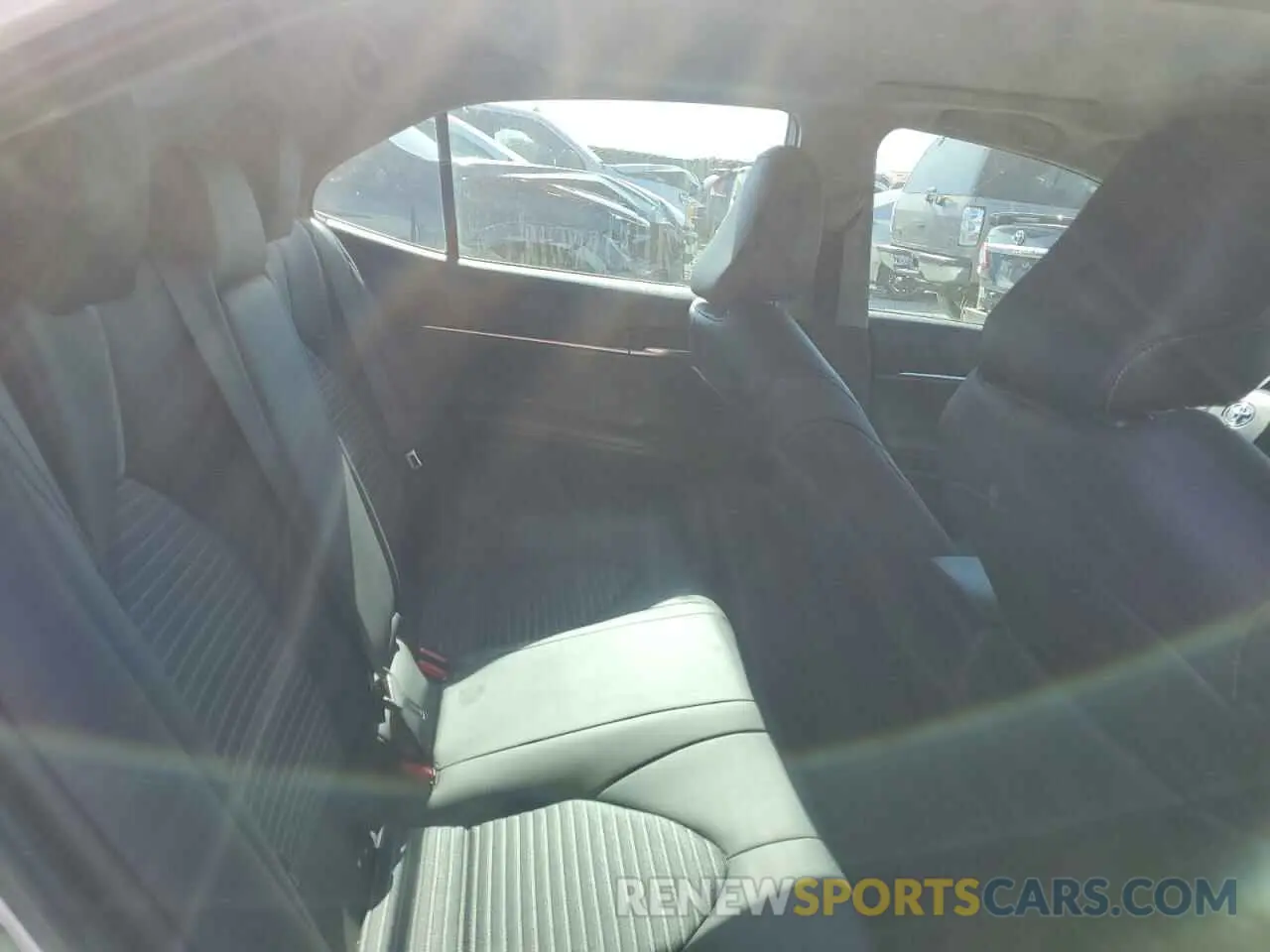 10 fotografías del automóvil dañado 4T1T11AKXPU170431 TOYOTA CAMRY 2023