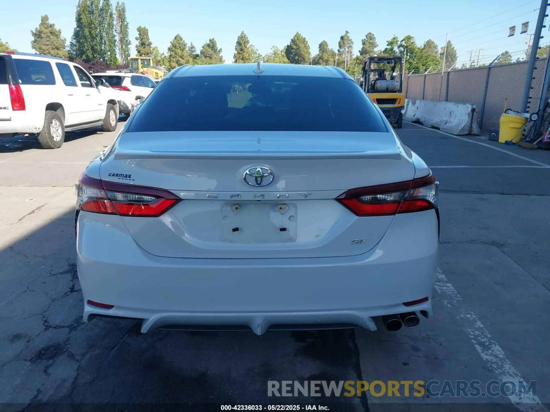 16 fotografías del automóvil dañado 4T1T11AKXPU188282 TOYOTA CAMRY 2023