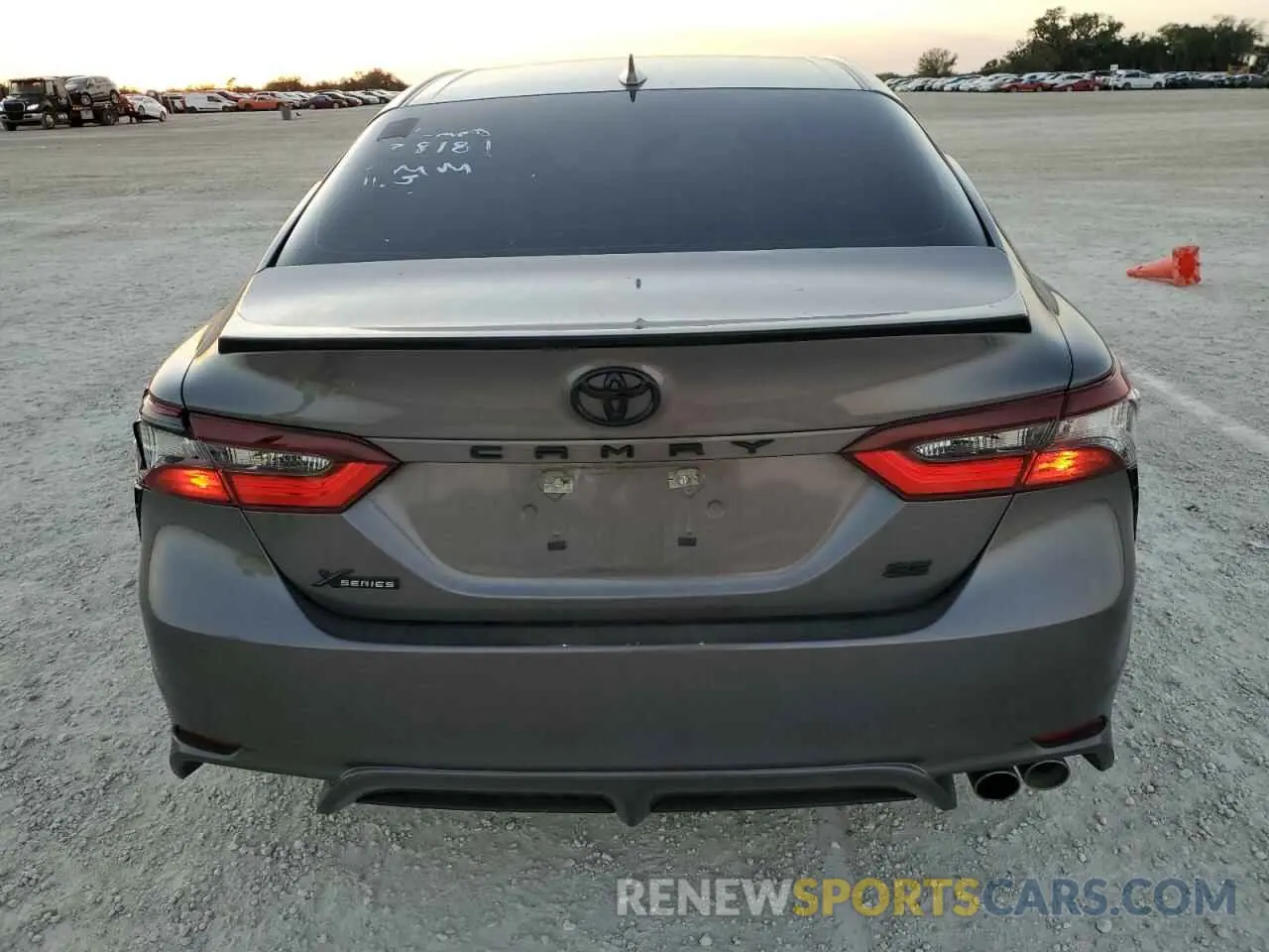 6 fotografías del automóvil dañado 4T1T11AKXPU767580 TOYOTA CAMRY 2023