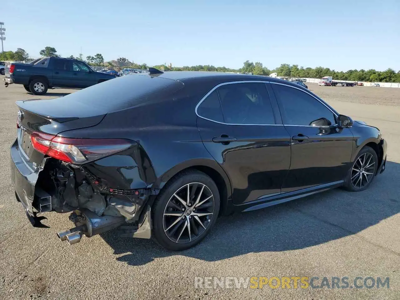 3 fotografías del automóvil dañado 4T1T11BK3PU101742 TOYOTA CAMRY 2023