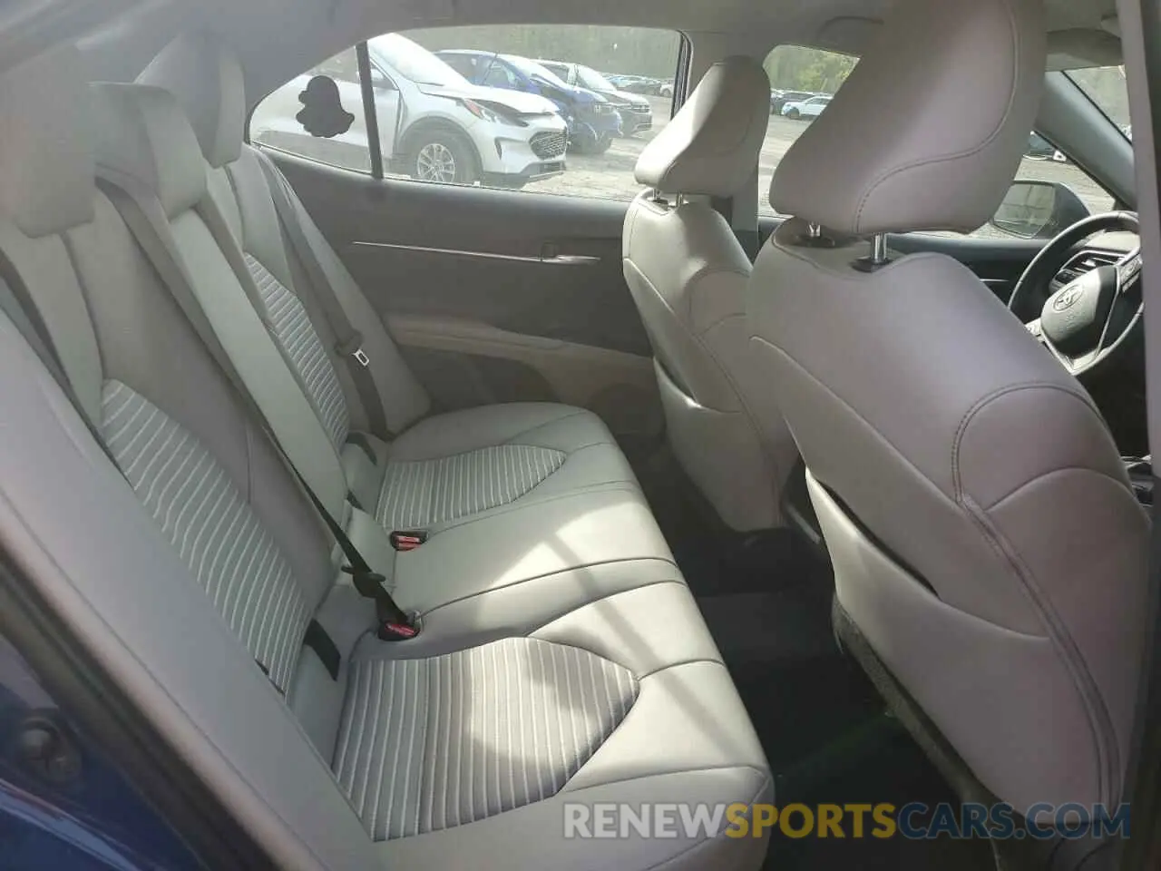 10 fotografías del automóvil dañado 4T1T11BK7PU075114 TOYOTA CAMRY 2023