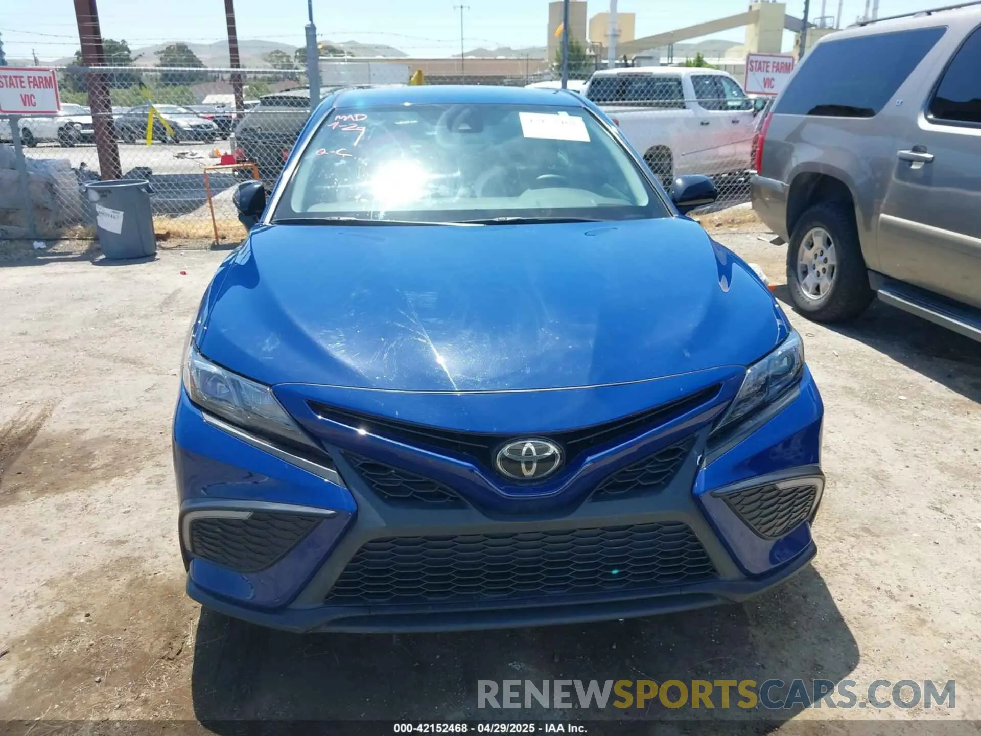 11 fotografías del automóvil dañado 4T1T11BK7PU084282 TOYOTA CAMRY 2023