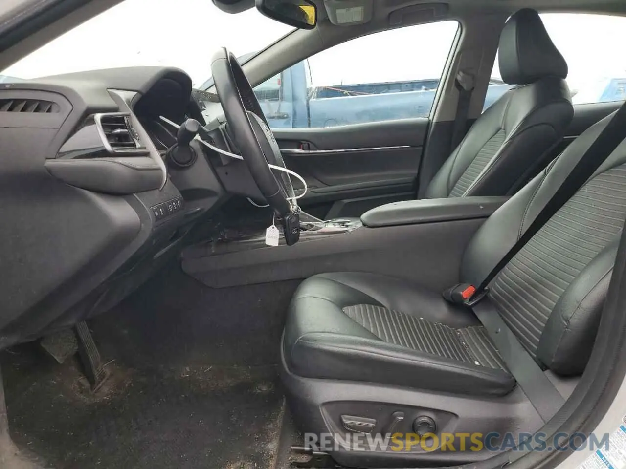 7 fotografías del automóvil dañado 4T1T11BK7PU086811 TOYOTA CAMRY 2023