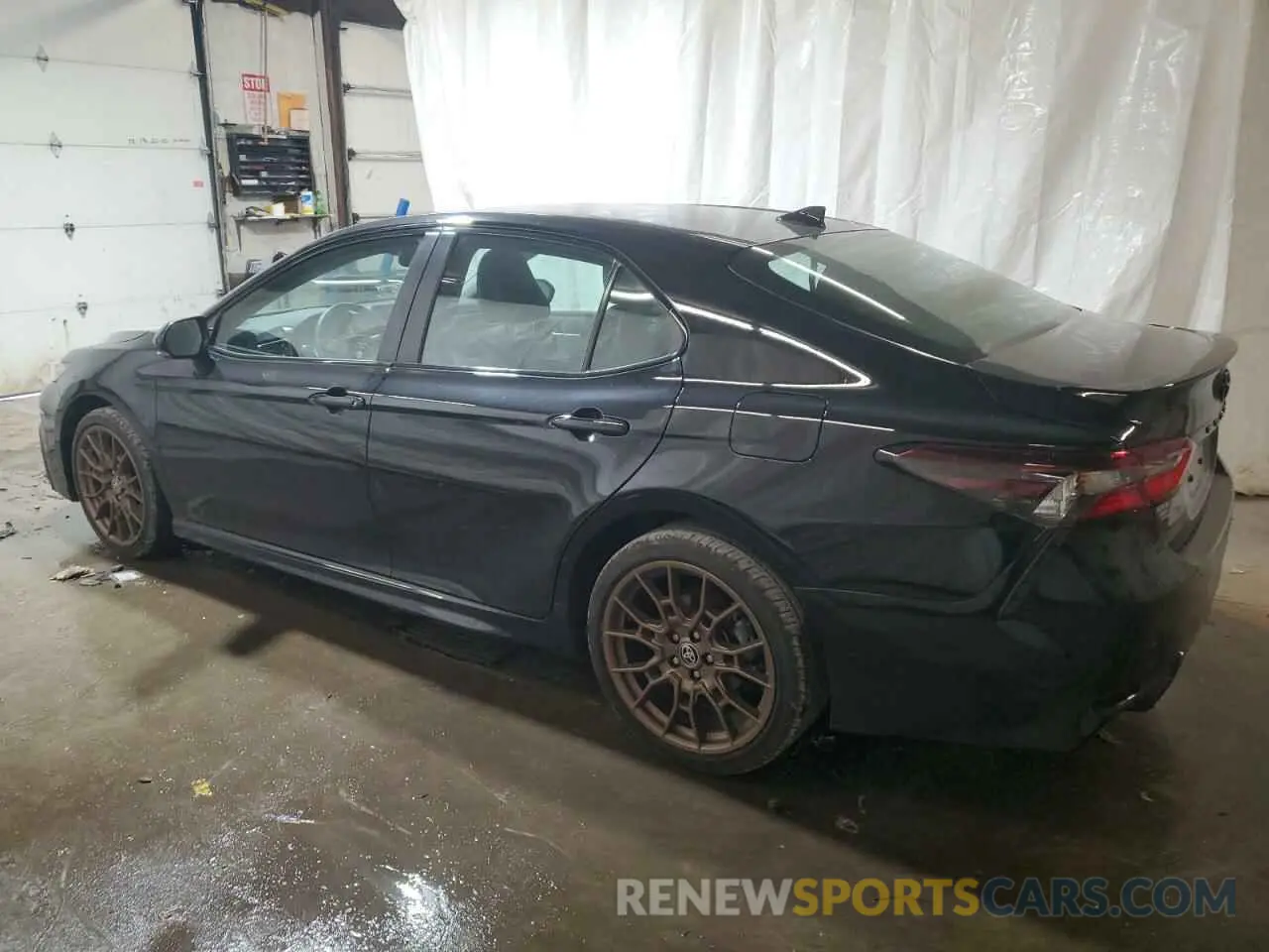 2 fotografías del automóvil dañado 4T1T11BK9PU092187 TOYOTA CAMRY 2023