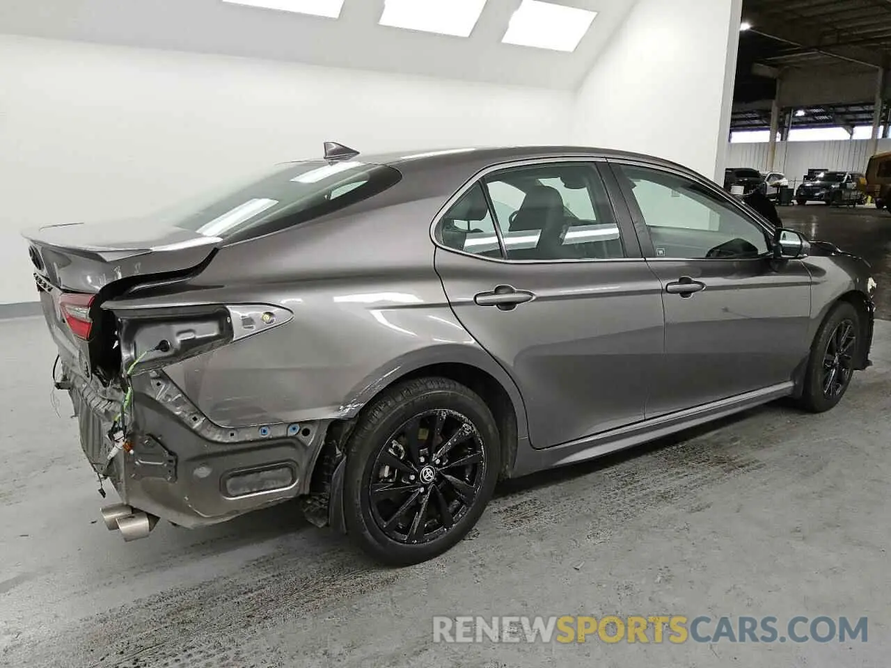 3 fotografías del automóvil dañado 4T1T11BKXPU107425 TOYOTA CAMRY 2023