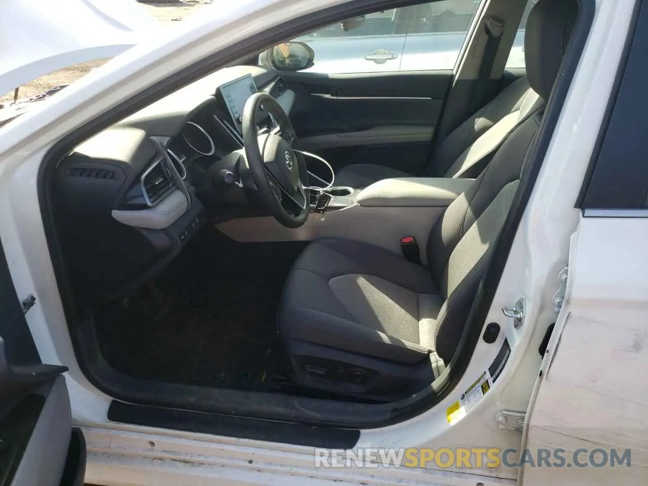 7 fotografías del automóvil dañado 4T1C11AK0RU202757 TOYOTA CAMRY 2024