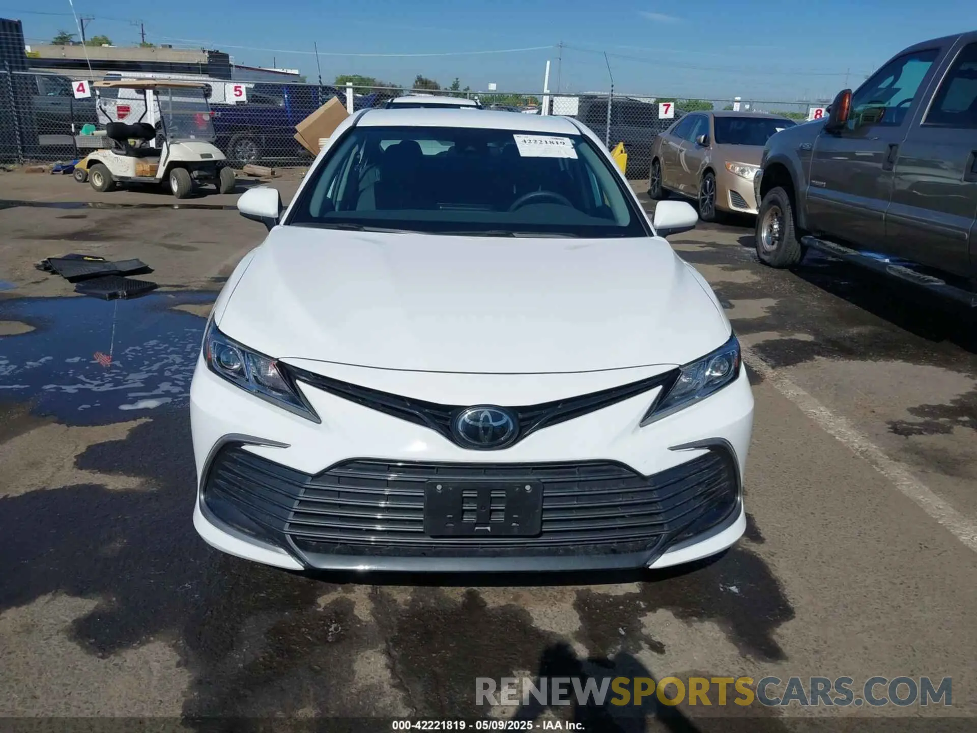 13 fotografías del automóvil dañado 4T1C11AK0RU249576 TOYOTA CAMRY 2024