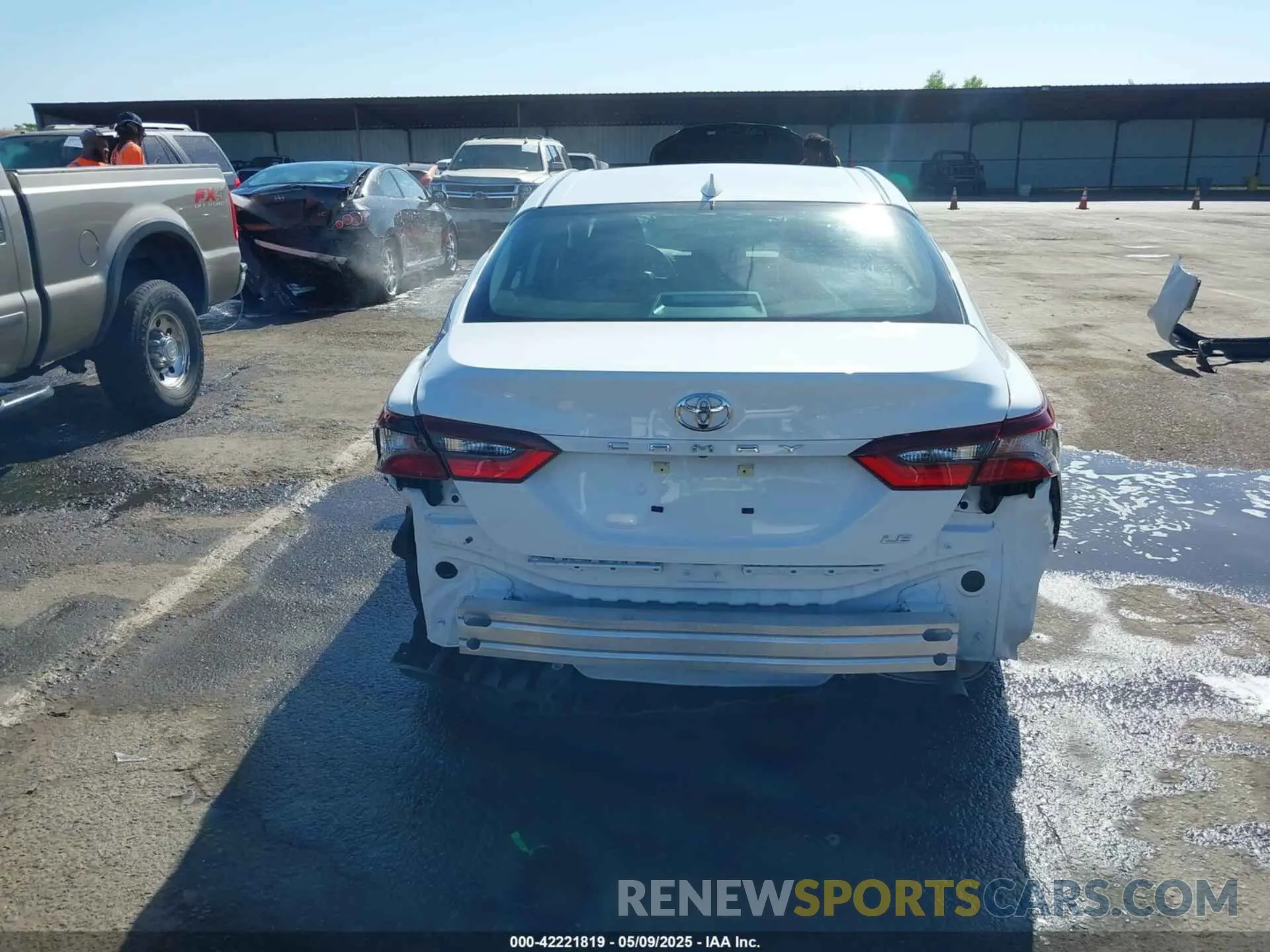 17 fotografías del automóvil dañado 4T1C11AK0RU249576 TOYOTA CAMRY 2024