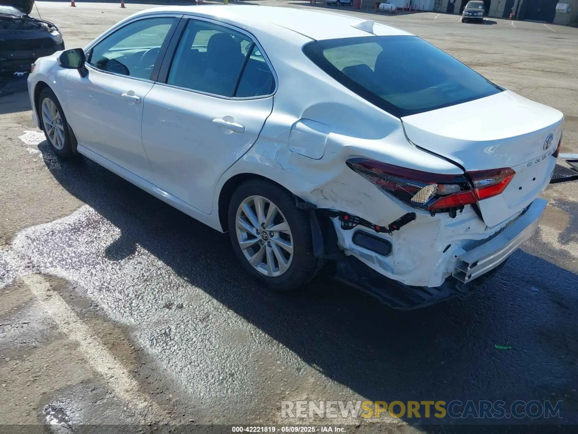 6 fotografías del automóvil dañado 4T1C11AK0RU249576 TOYOTA CAMRY 2024