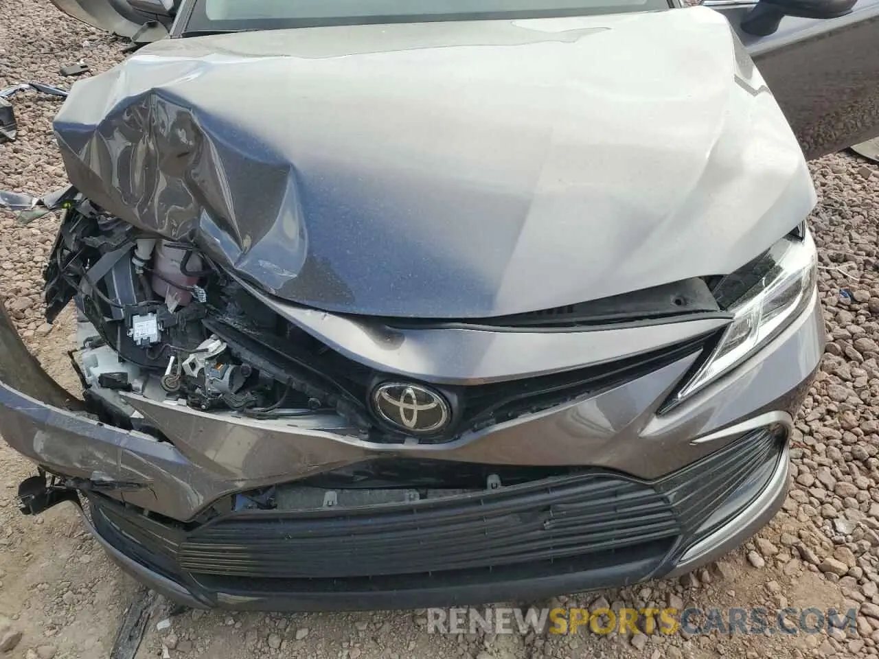 12 fotografías del automóvil dañado 4T1C11AK0RU860126 TOYOTA CAMRY 2024