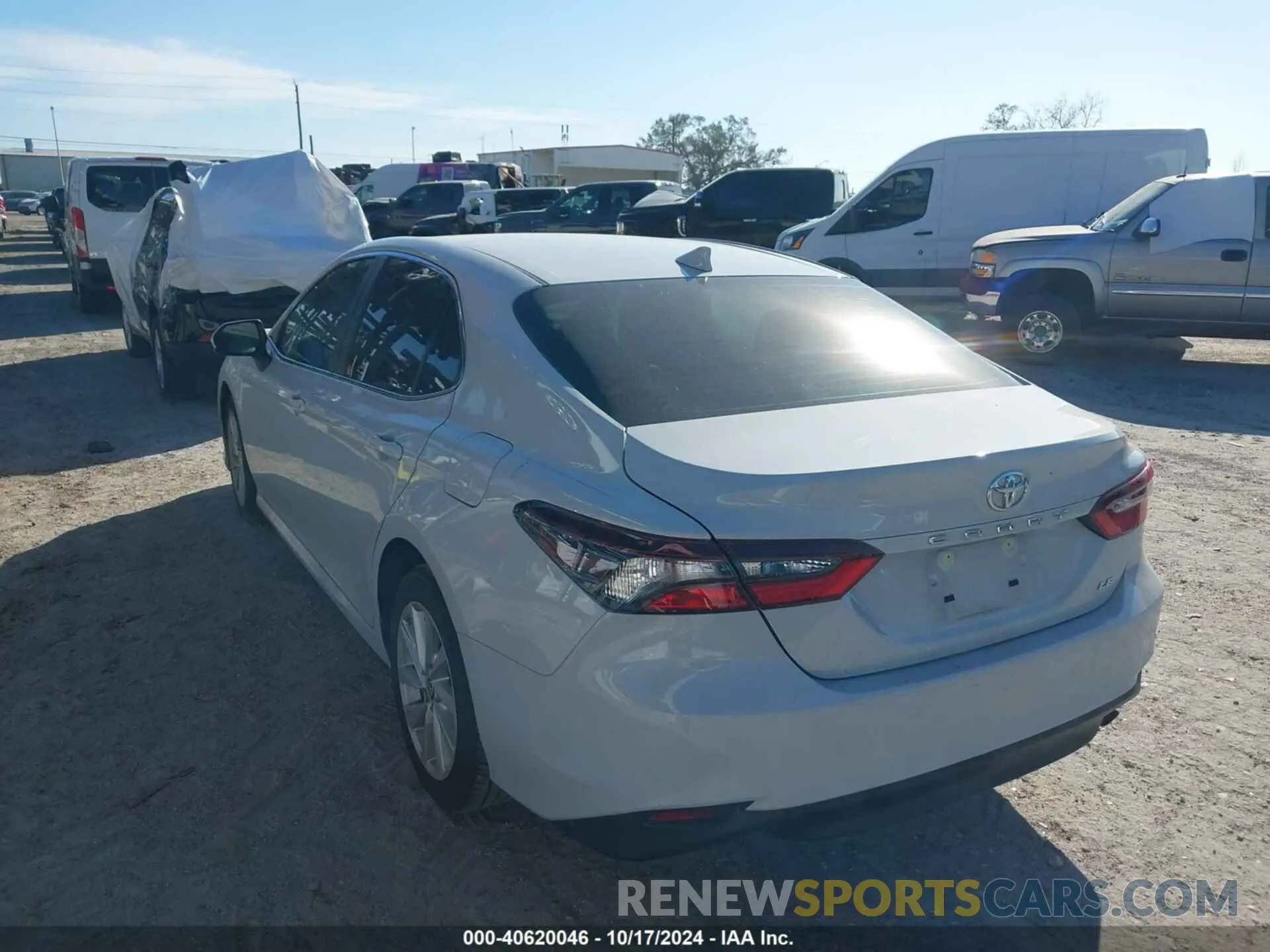 3 fotografías del automóvil dañado 4T1C11AK1RU214562 TOYOTA CAMRY 2024