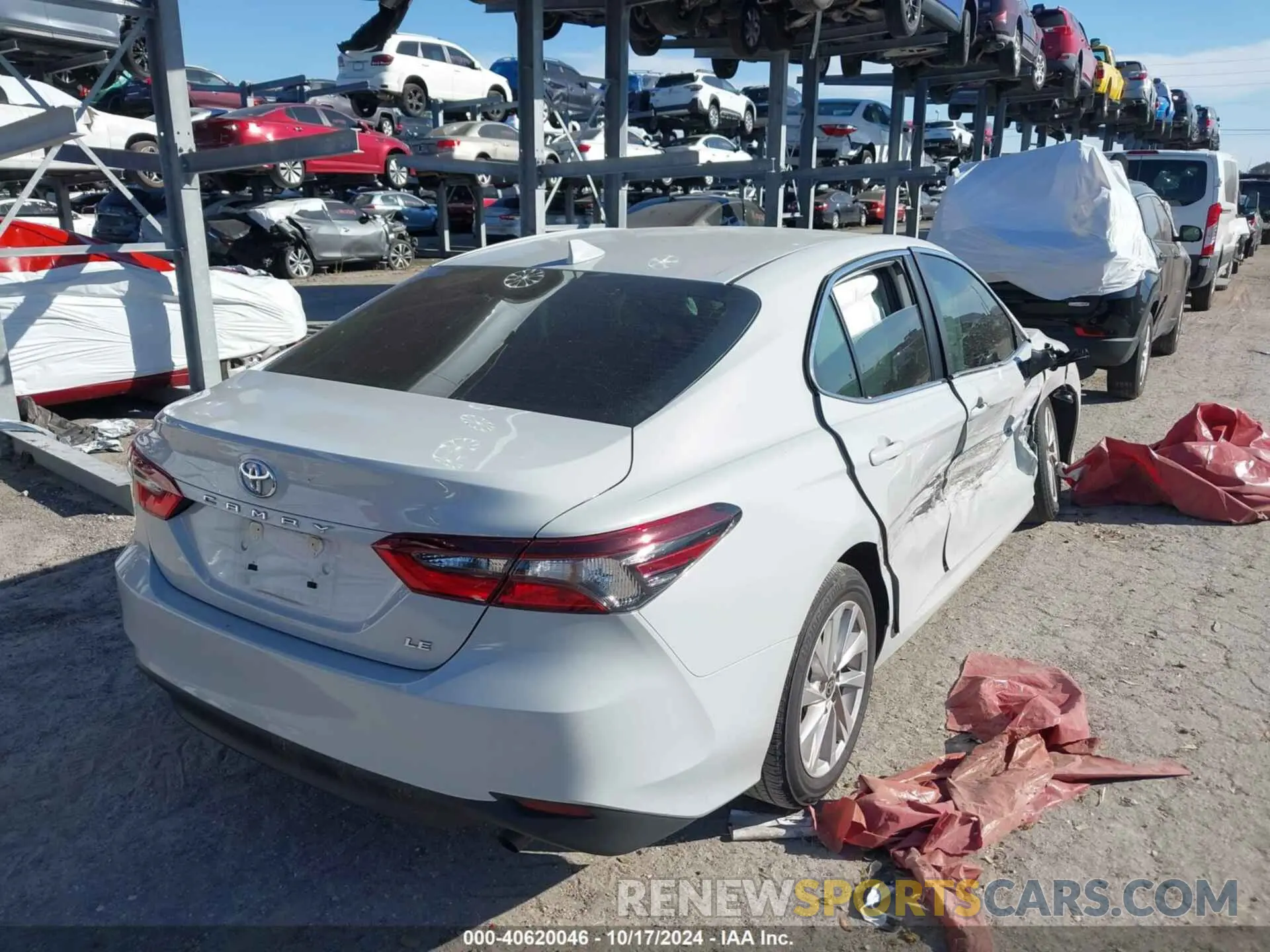 4 fotografías del automóvil dañado 4T1C11AK1RU214562 TOYOTA CAMRY 2024