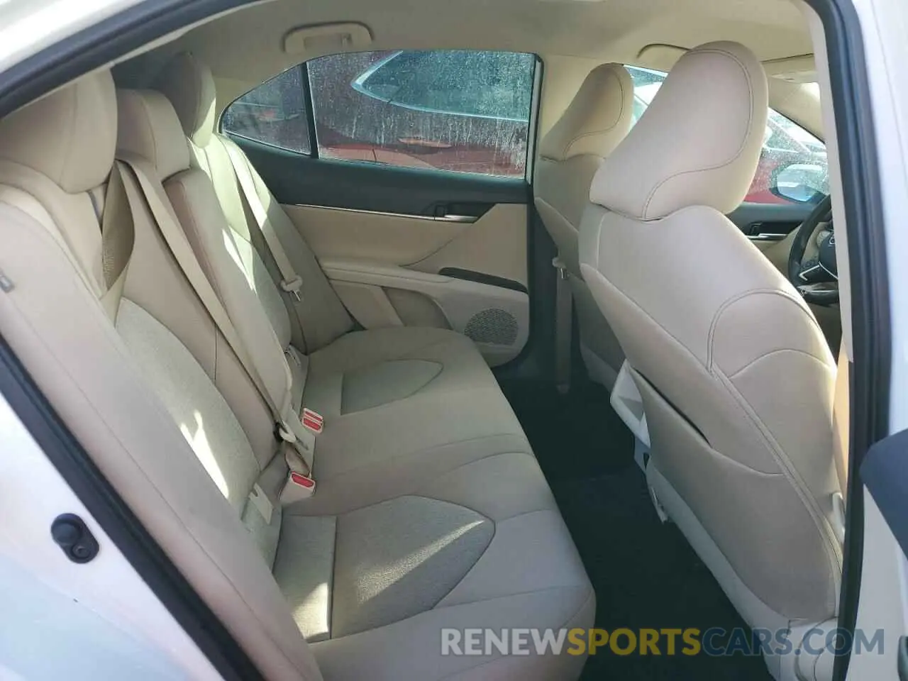 10 fotografías del automóvil dañado 4T1C11AK1RU227134 TOYOTA CAMRY 2024