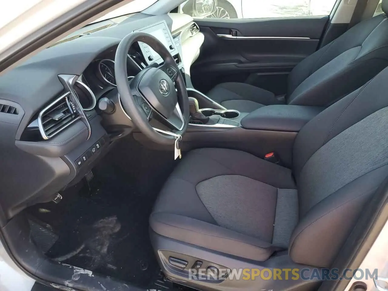 7 fotografías del automóvil dañado 4T1C11AK1RU235895 TOYOTA CAMRY 2024