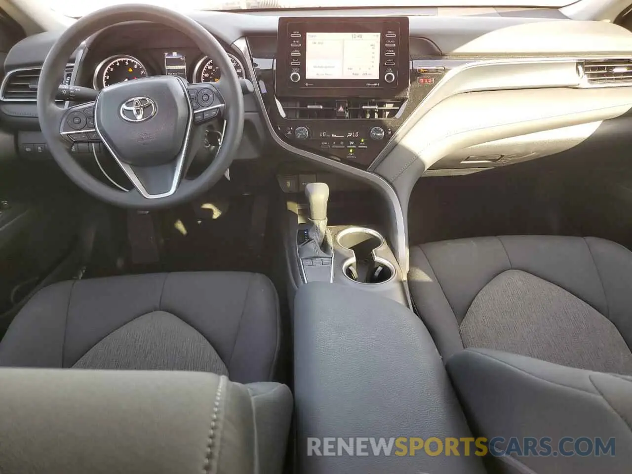 8 fotografías del automóvil dañado 4T1C11AK1RU235895 TOYOTA CAMRY 2024