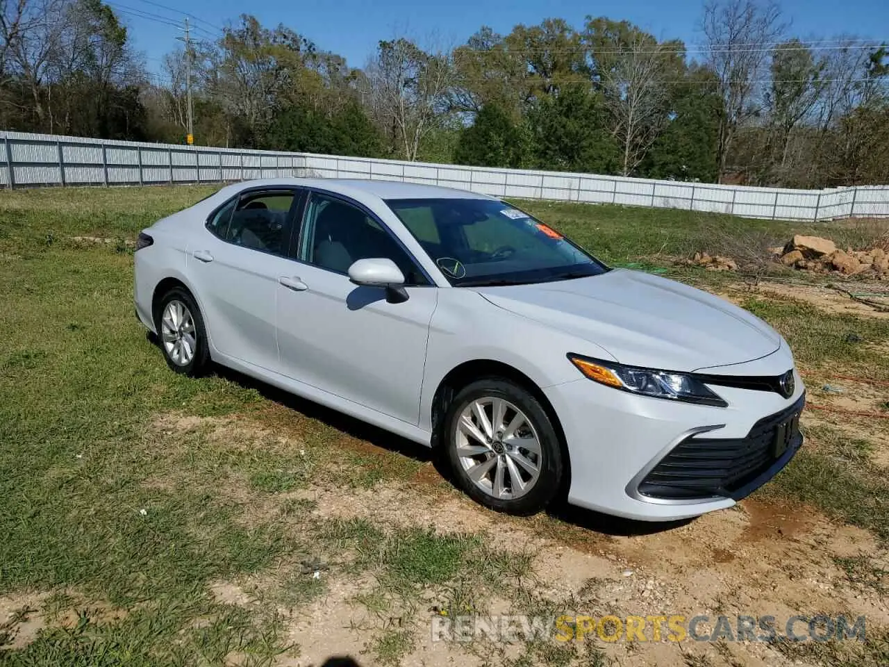 4 fotografías del automóvil dañado 4T1C11AK2RU189204 TOYOTA CAMRY 2024