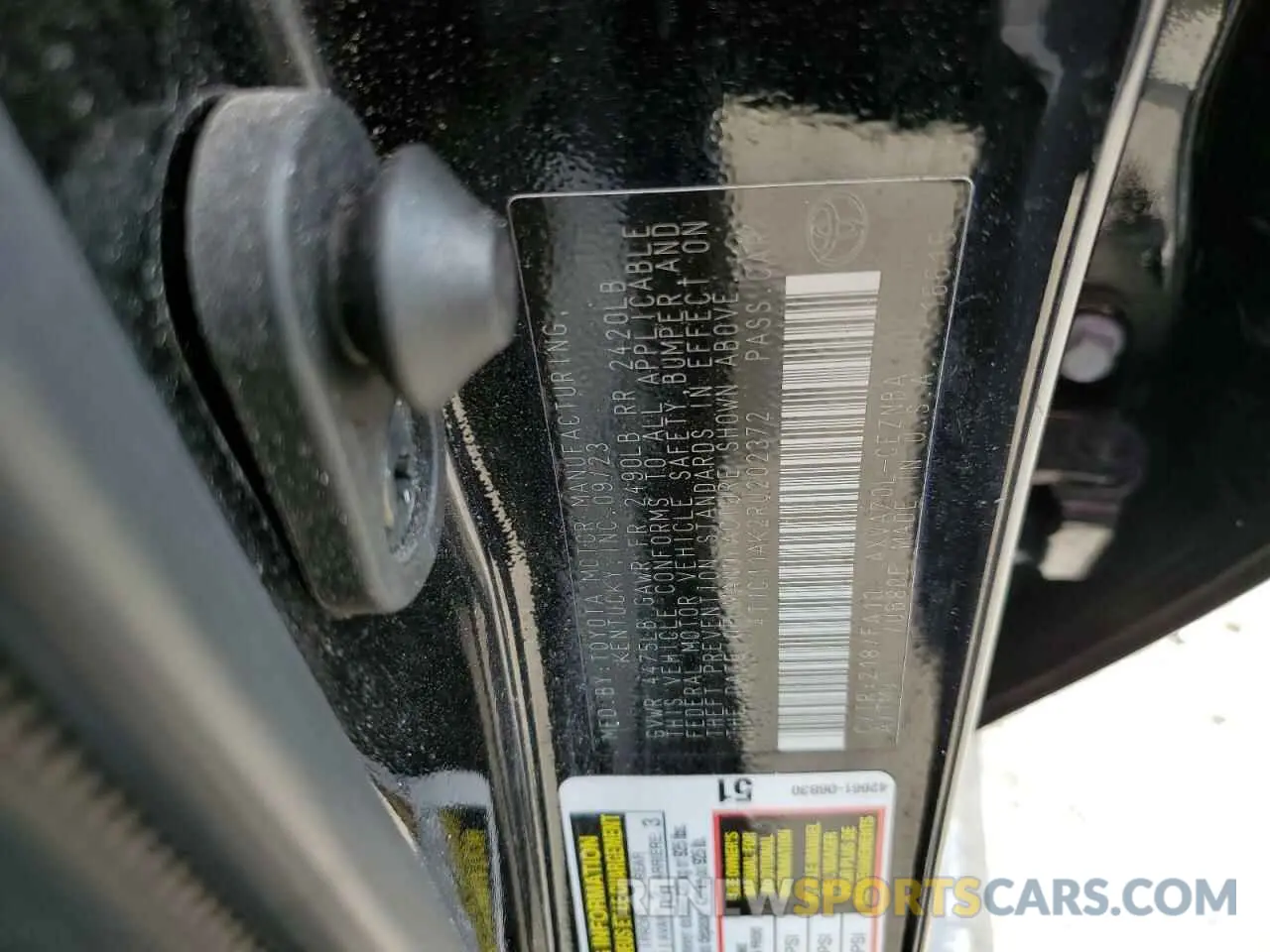 13 fotografías del automóvil dañado 4T1C11AK2RU202372 TOYOTA CAMRY 2024
