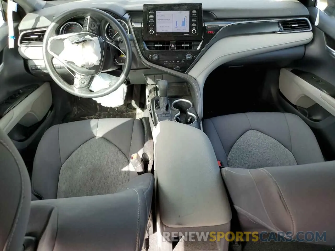 8 fotografías del automóvil dañado 4T1C11AK2RU202372 TOYOTA CAMRY 2024
