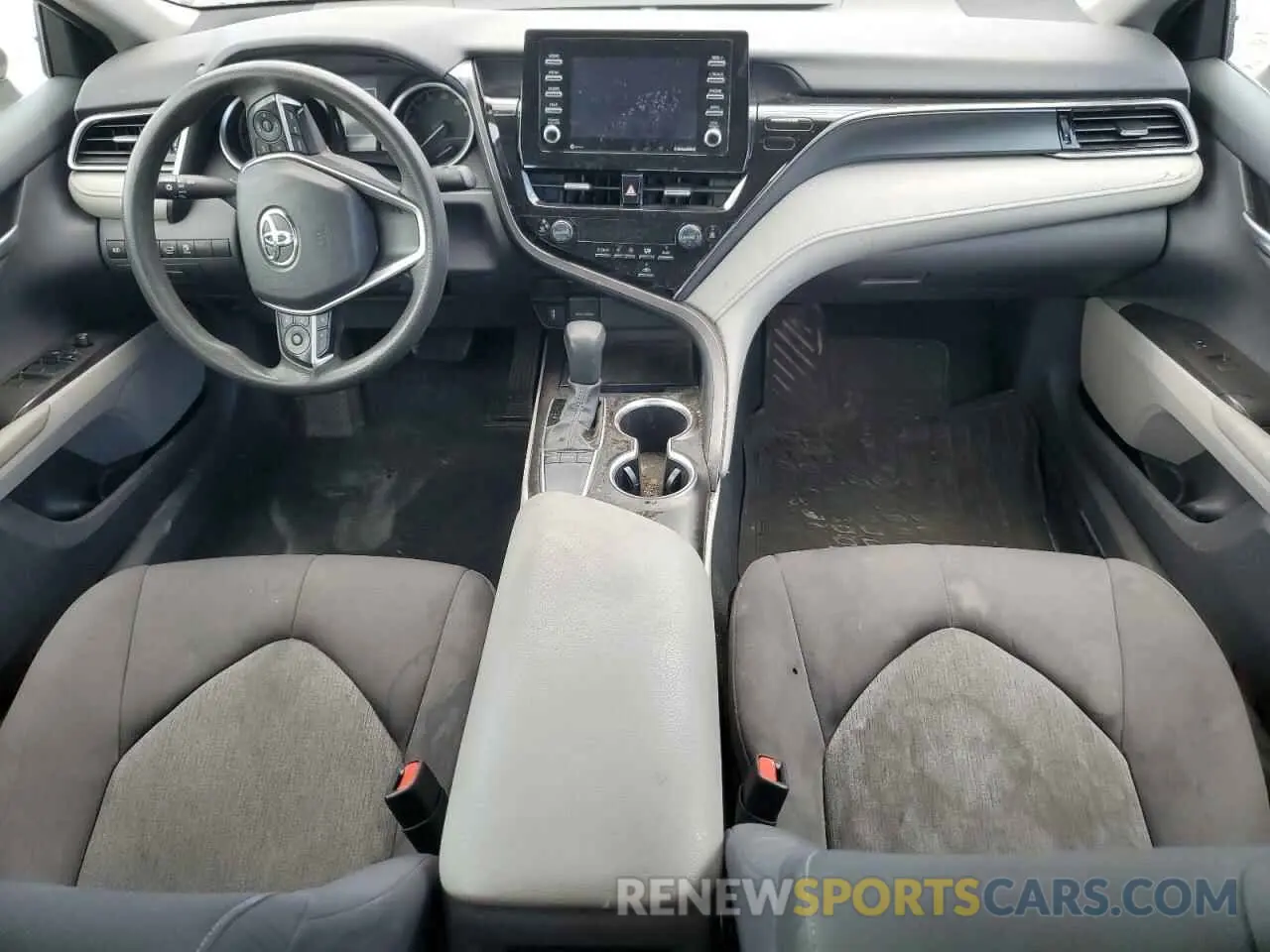 8 fotografías del automóvil dañado 4T1C11AK2RU206468 TOYOTA CAMRY 2024