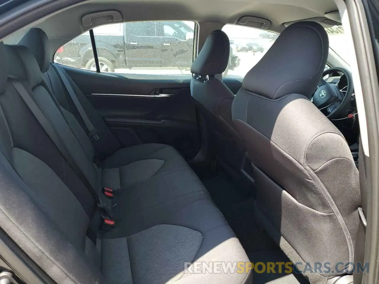 10 fotografías del automóvil dañado 4T1C11AK2RU893127 TOYOTA CAMRY 2024